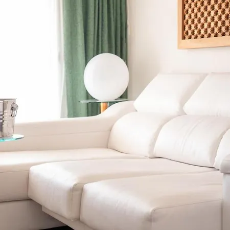 Plaza Espana - Centro Apartment Nerja